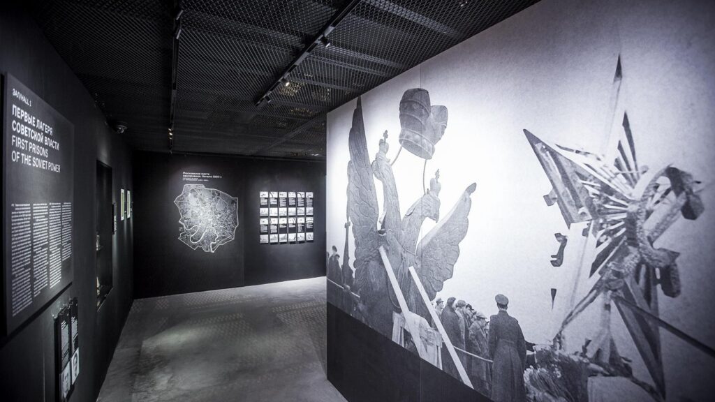 Putin erases the memory of Stalinist repression and converts the Gulag Museum into another one focused on Nazi crimes